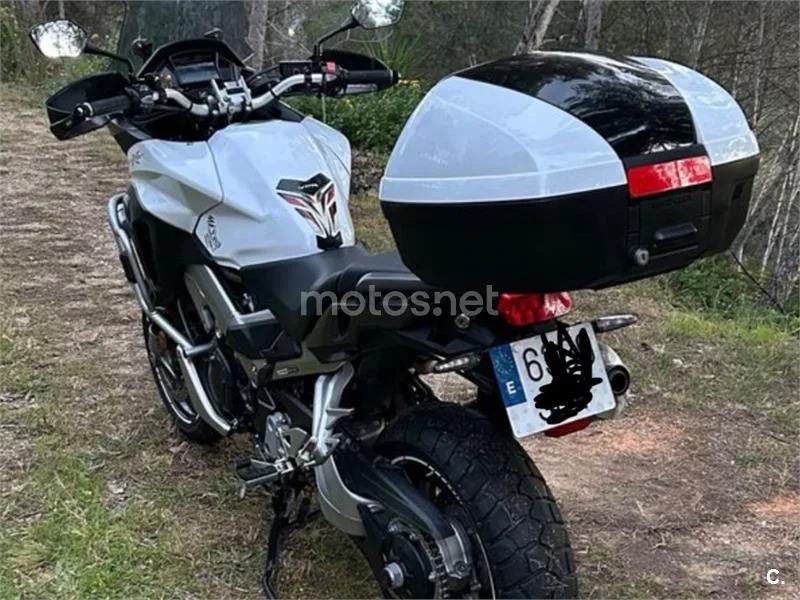 Honda VFR800X Crossrunner - Vista 5