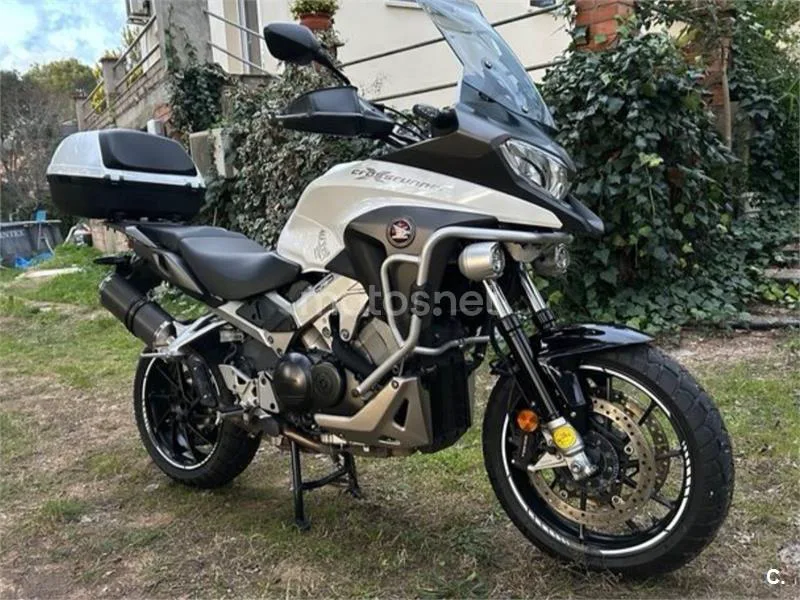 Honda VFR800X Crossrunner - Vista 8