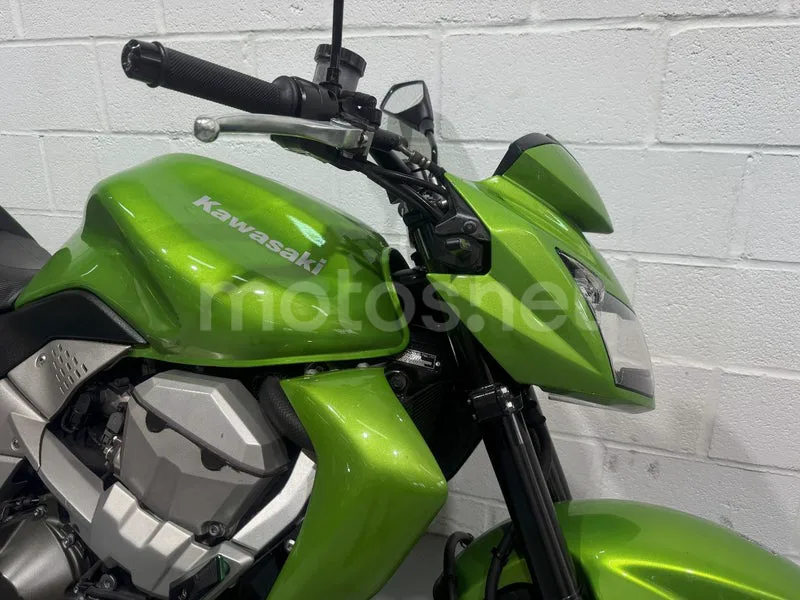 Kawasaki Z750 - Vista 13