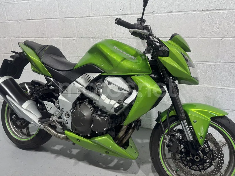 Kawasaki Z750 - Vista 16