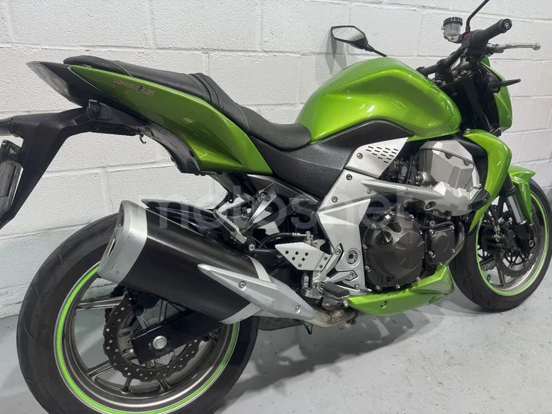 Kawasaki Z750 - Vista 17