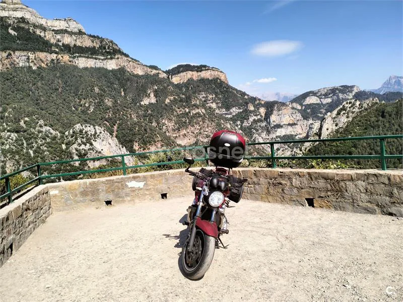 Suzuki Bandit 650 - Vista 4