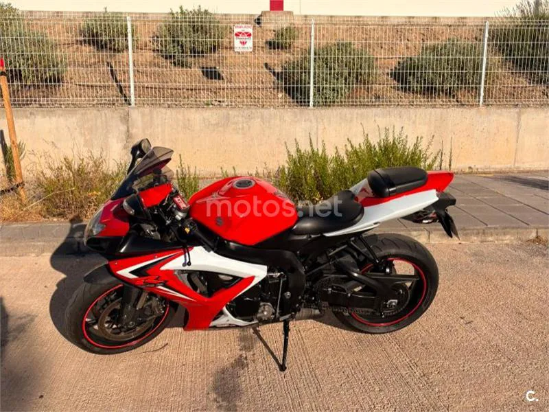 Suzuki GSX-R600 - Vista 6