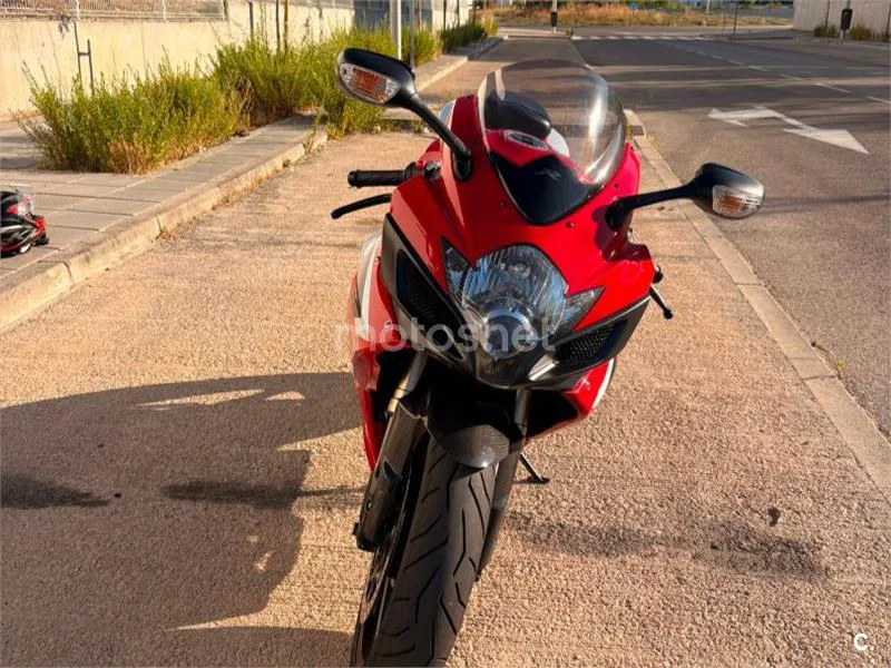 Suzuki GSX-R600 - Vista 8