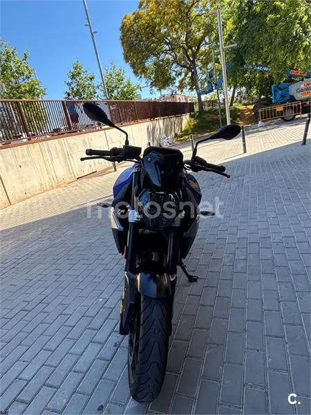 BMW F 900 R - Vista 3