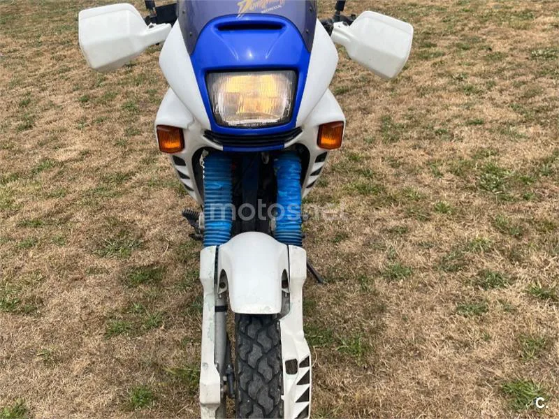 Honda NX650 Dominator - Vista 3