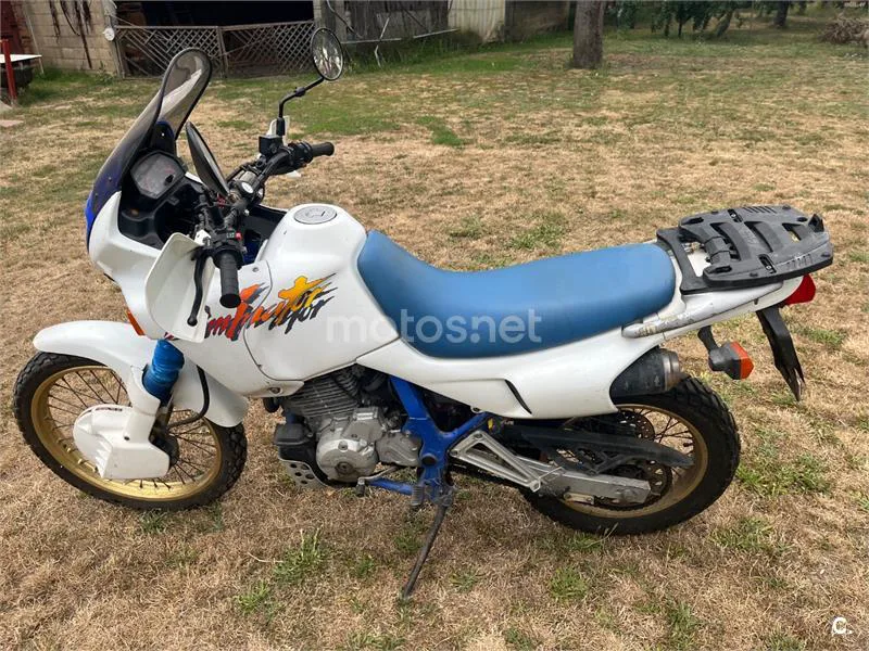 Honda NX650 Dominator - Vista 5