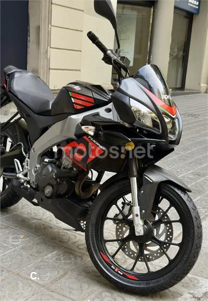 Aprilia Tuono 125 2300 € 2020 Barcelona - 1