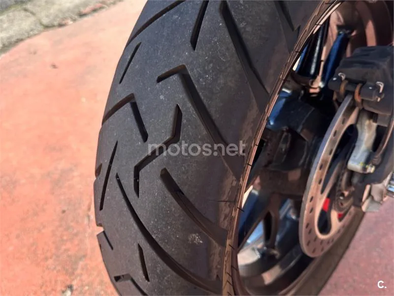 Ducati Multistrada V2 - Vista 7