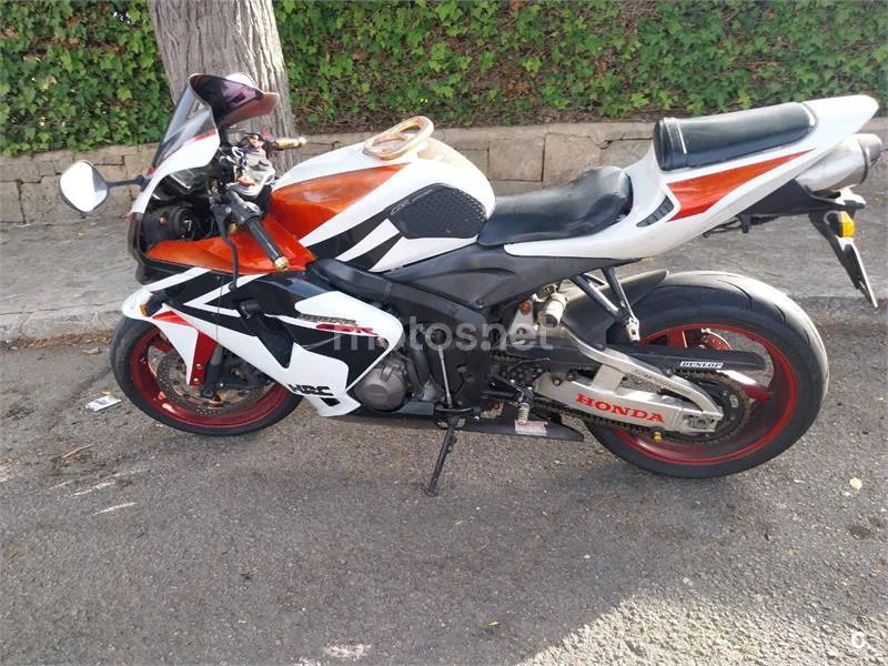 Honda CBR600RR - Vista 4