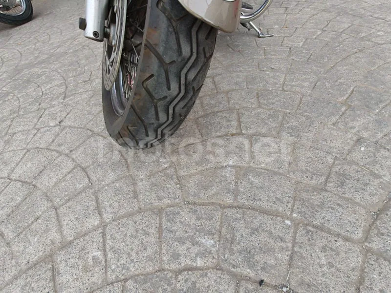 Yamaha XVS650 Drag Star Classic - Vista 20