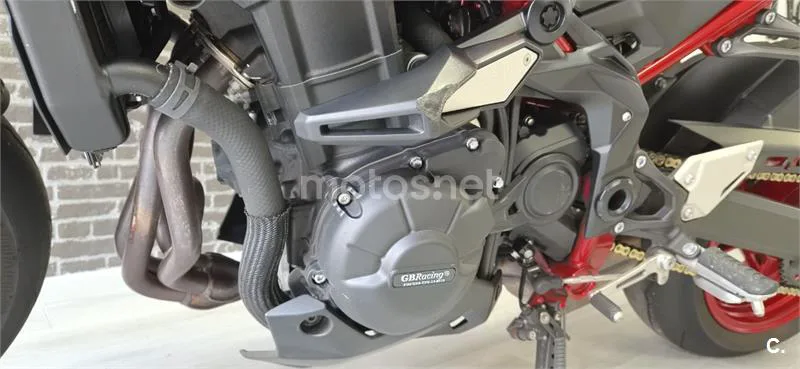 Kawasaki Z900 - Vista 18