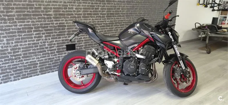 Kawasaki Z900 - Vista 6