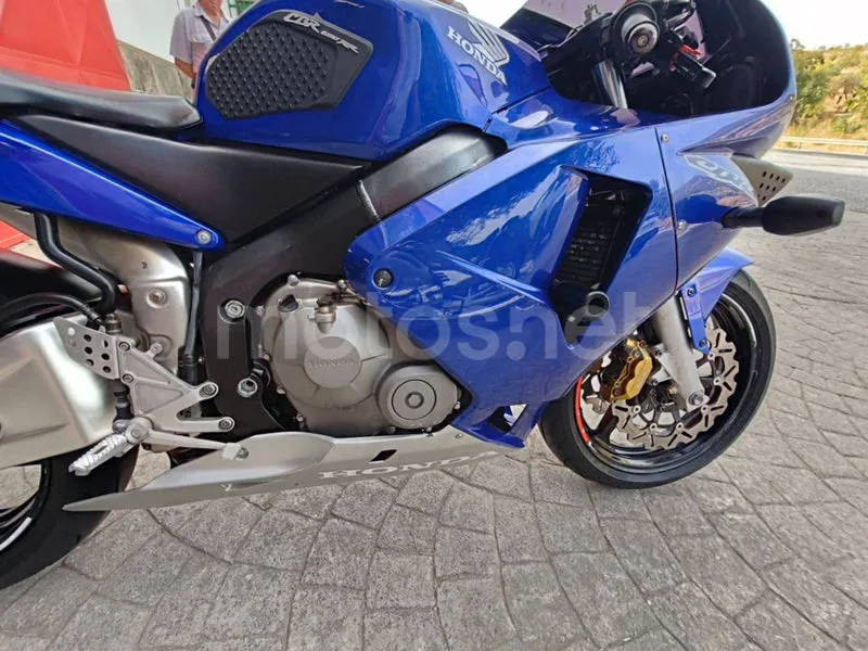 Honda CBR600RR - Vista 16