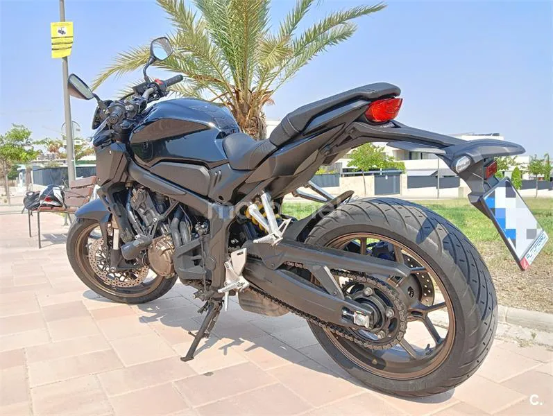Honda CB650R - Vista 3