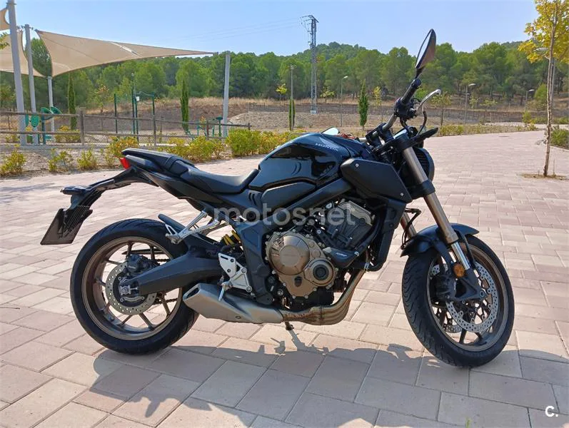 Honda CB650R - Vista 4