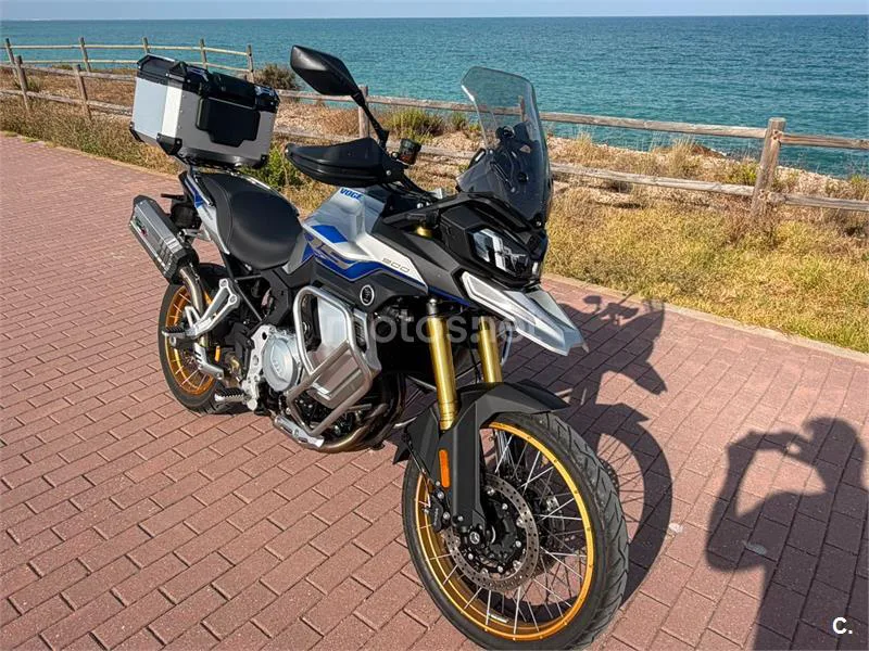 Voge 900DSX - Vista 8