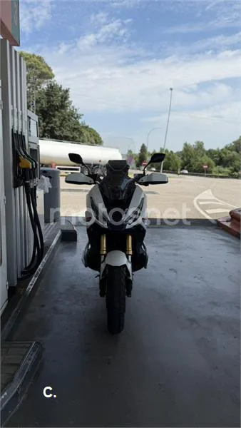 Honda X-ADV - Vista 4