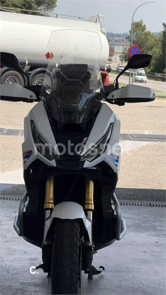 Honda X-ADV - Vista 5
