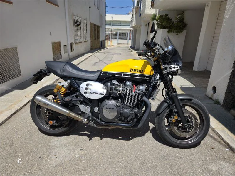 Yamaha XJR1300 - Vista 3