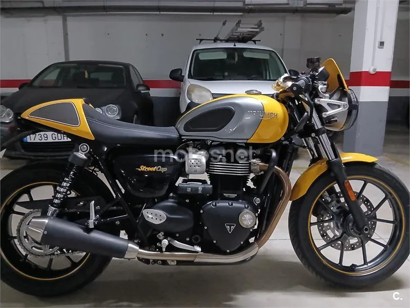 Triumph Street Cup - Vista 3
