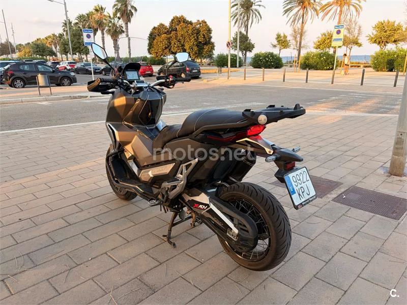 Honda X-ADV - Vista 4