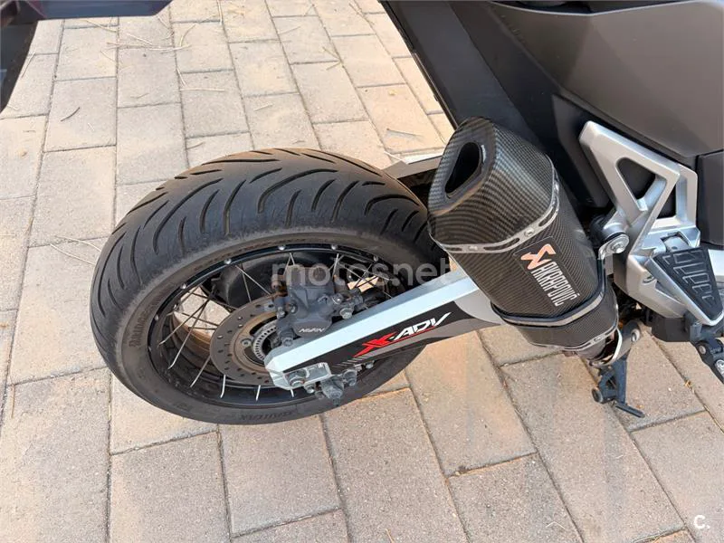 Honda X-ADV - Vista 8