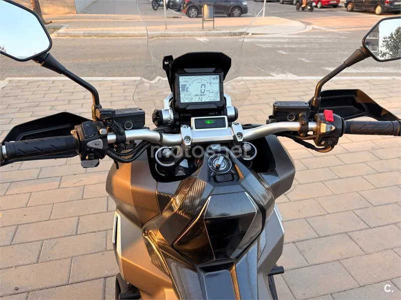 Honda X-ADV - Vista 9