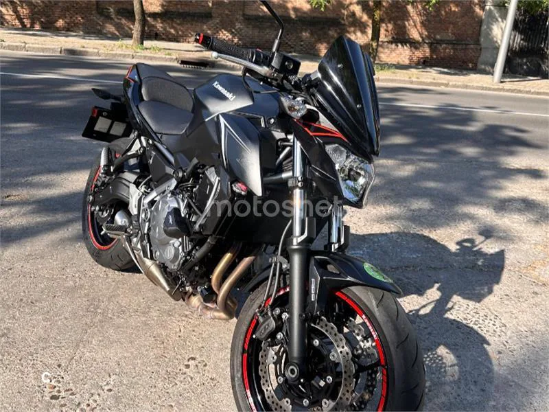 Kawasaki Z650 - Vista 5