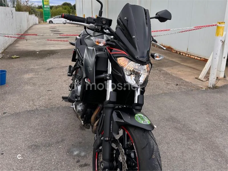 Kawasaki Z650 - Vista 6