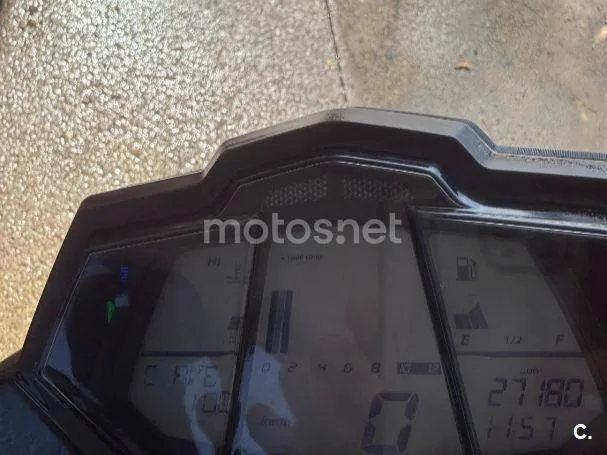 Yamaha MT-125 - Vista 5