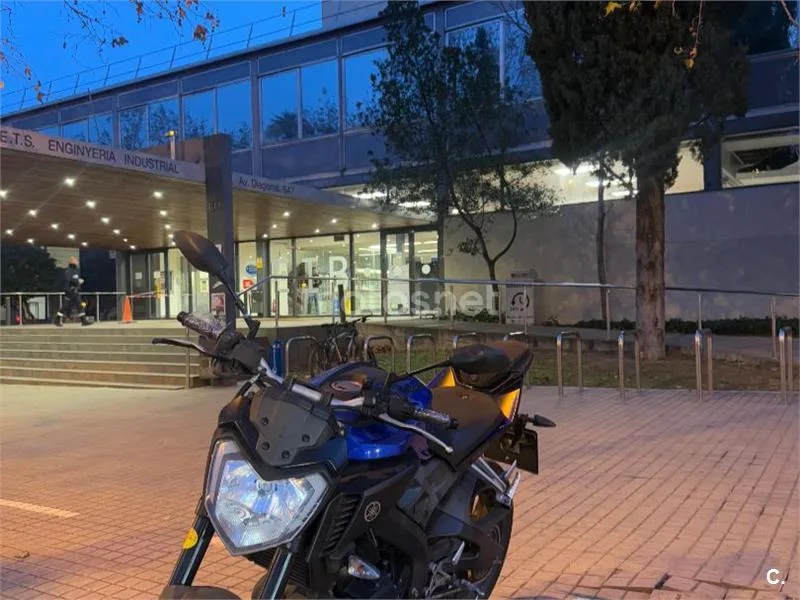 Yamaha MT-125 - Vista 9