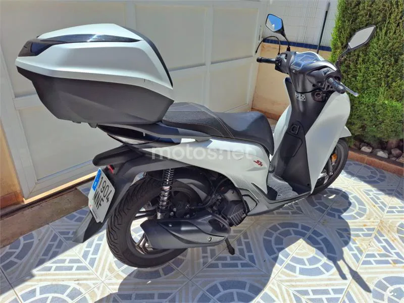 Honda SH125i - Vista 3