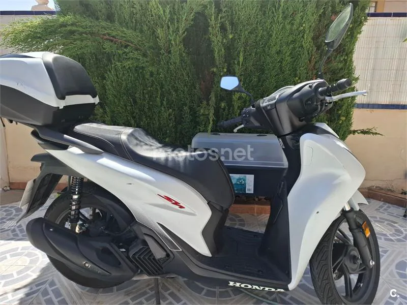 Honda SH125i - Vista 5