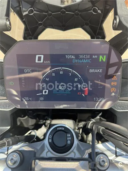 BMW F 900 XR - Vista 3