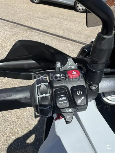 BMW F 900 XR - Vista 7