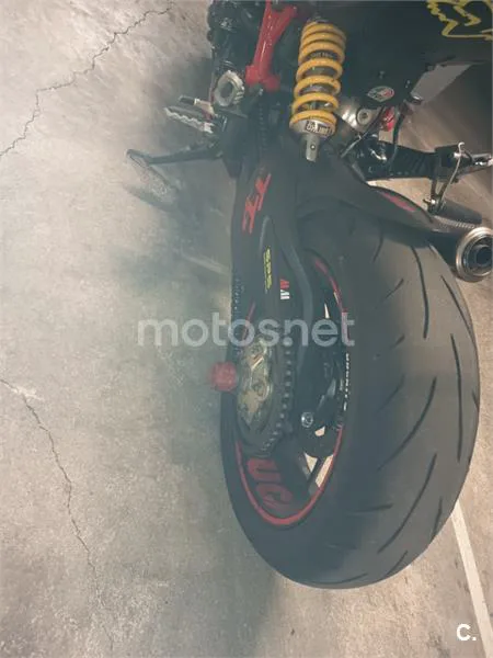 Ducati Hypermotard - Vista 17