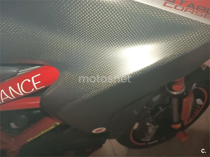 Ducati Hypermotard - Vista 4