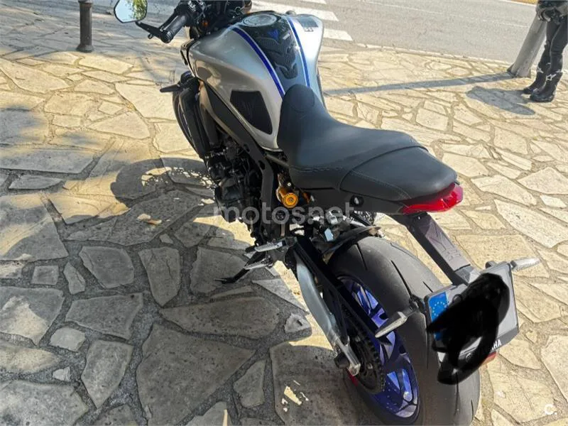 Yamaha MT-09 - Vista 3