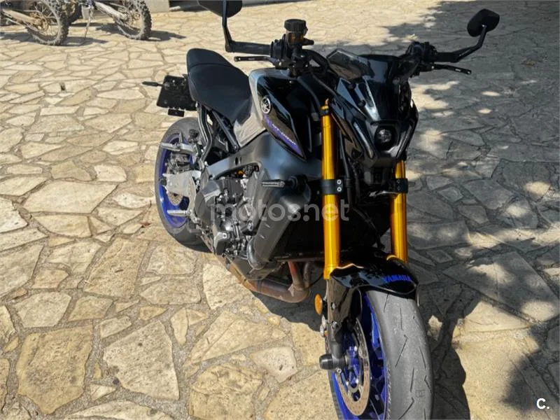 Yamaha MT-09 - Vista 6