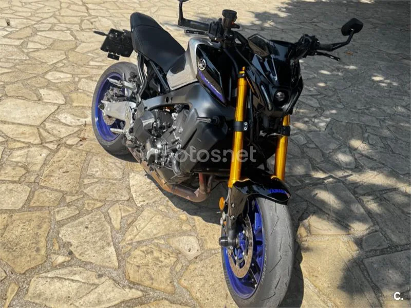 Yamaha MT-09 - Vista 7