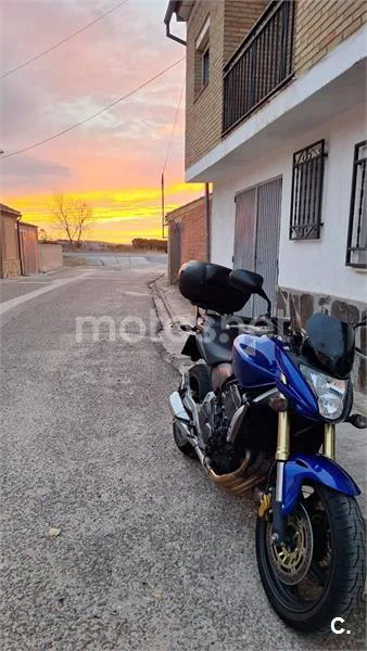 Honda CB600F Hornet - Vista 3
