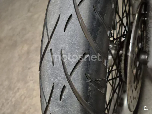 Harley-Davidson V-Rod - Vista 3