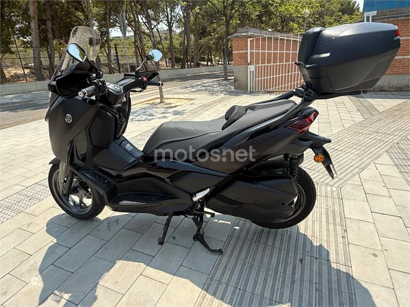 Yamaha XMAX 300 - Vista 8