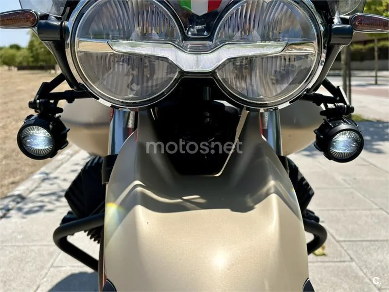 Moto Guzzi V85 TT - Vista 6