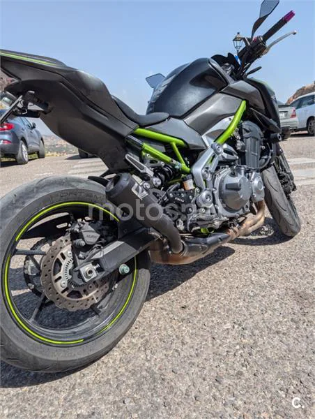 Kawasaki Z900 - Vista 6