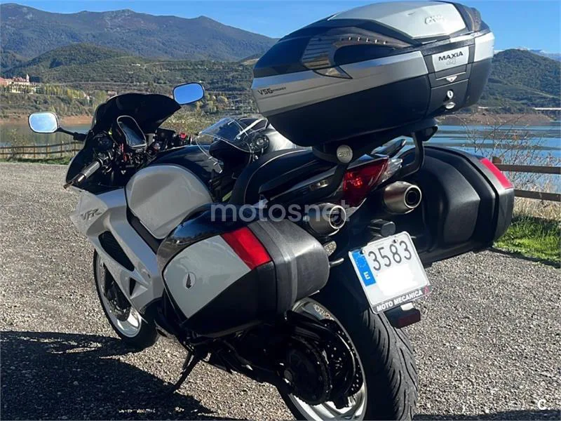 Honda VFR800F - Vista 6