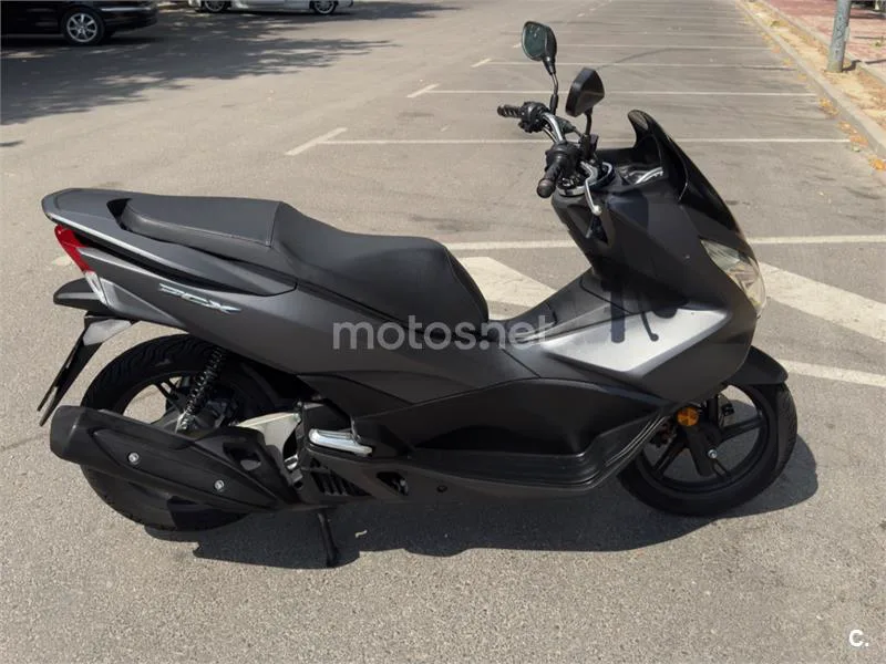 Honda PCX125 - Vista 4