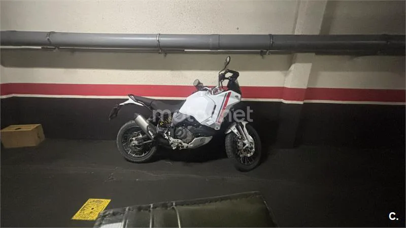 Ducati DesertX - Vista 12