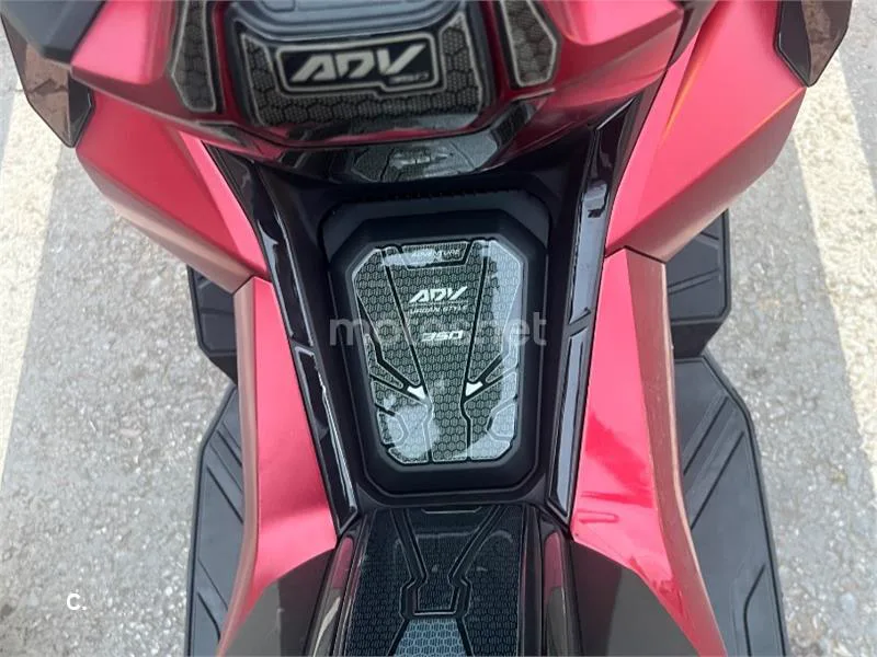 Honda ADV350 - Vista 7